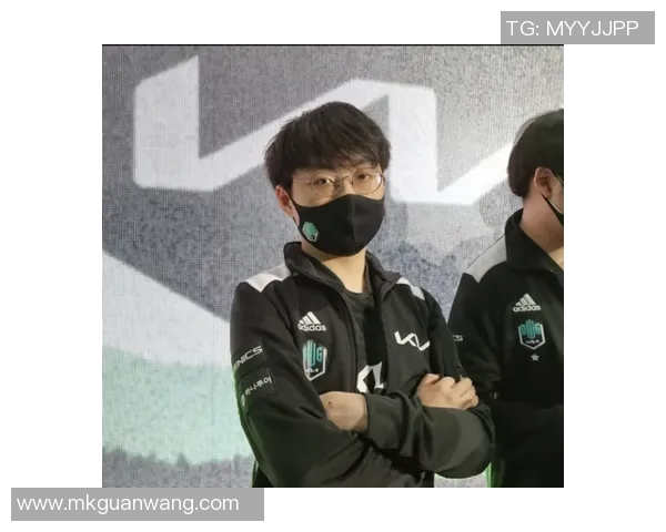 实时新闻赛后分析EDG与FPX对决中的耐力较量与战术思考